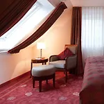 Hotel Zu Den Drei Linden Wermelskirchen