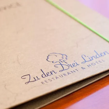 Zu Den Drei Linden - & Restaurant فندق فرملزكيرشن