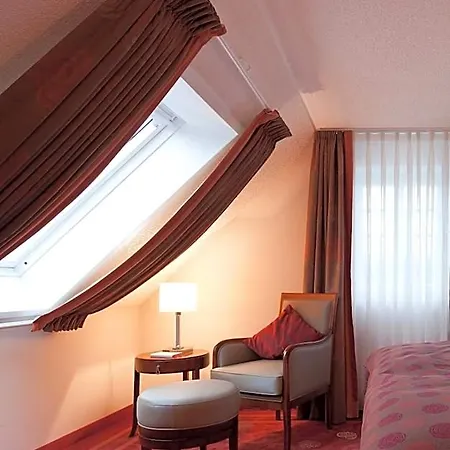 Zu Den Drei Linden - & Restaurant Hotel Wermelskirchen