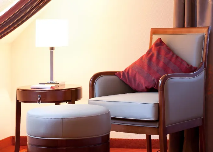 Zu Den Drei Linden - & Restaurant Вермельскирхен