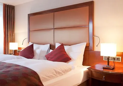 Zu Den Drei Linden - & Restaurant 4* Wermelskirchen