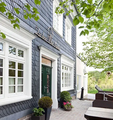 Hotel Zu Den Drei Linden - & Restaurant Wermelskirchen