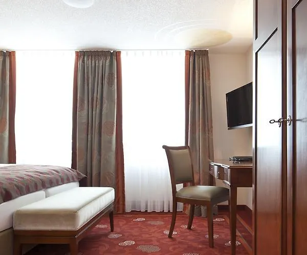 Zu Den Drei Linden - & Restaurant Hotel Wermelskirchen